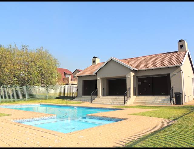 1 BEDROOM APARTMENT FOR SALE IN WILLOWBROOK